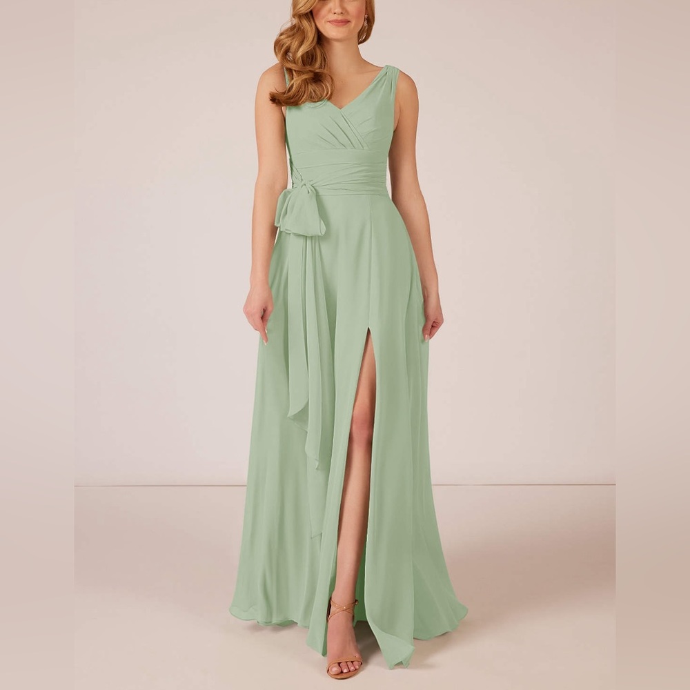 NWT. Azazie Bianca Dress